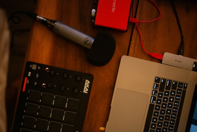 오디오 인터페이스 맥북 키보드